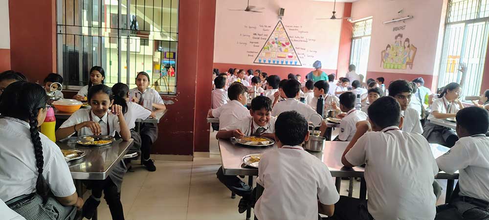 Ambe Group of Schools | Amenities - Dining Hall