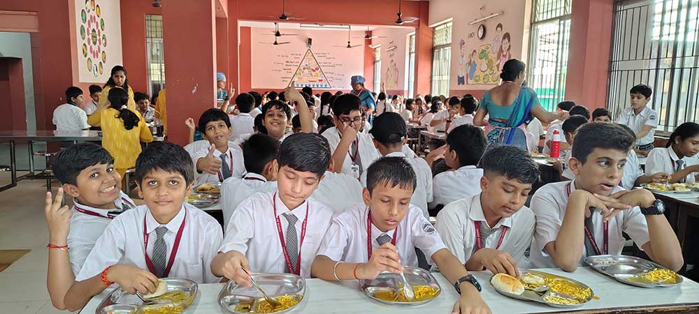 Ambe Group of Schools | Amenities - Dining Hall